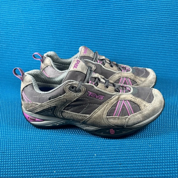 teva waterproof shoes